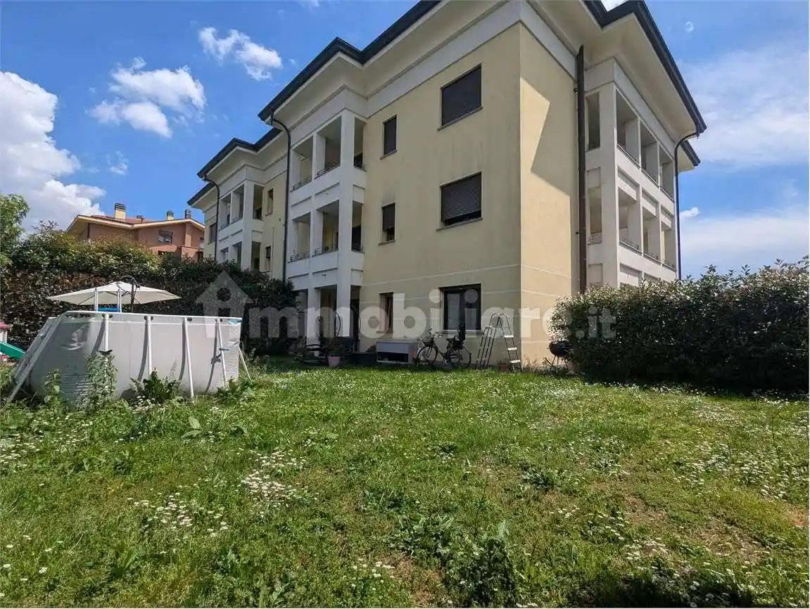 Appartamento in vendita a Vaprio d'Adda