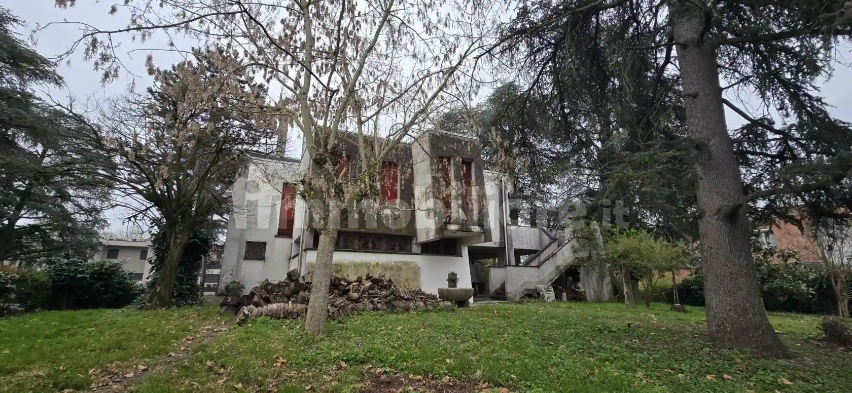 Villa in vendita a Modena