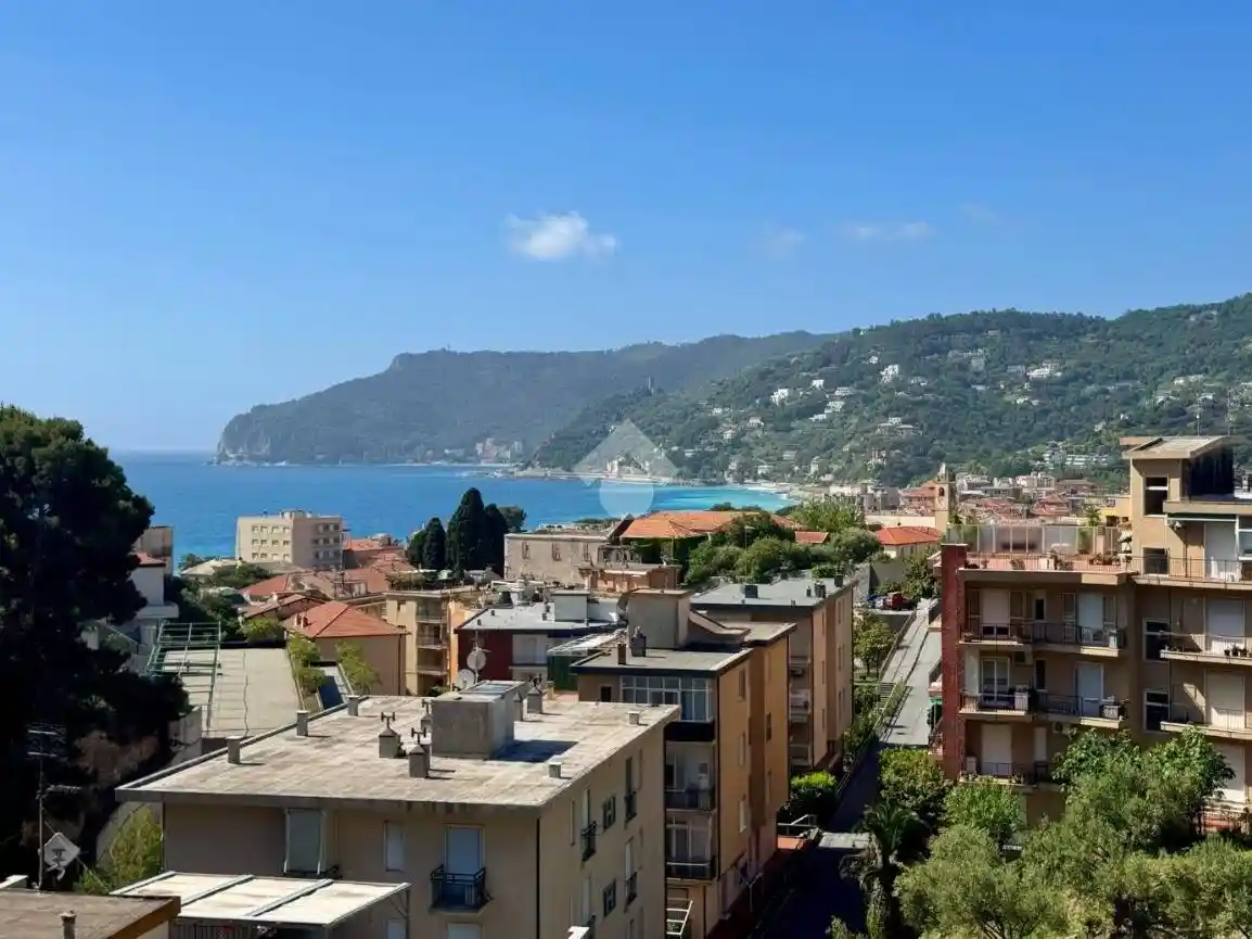 Appartamento in vendita a Spotorno