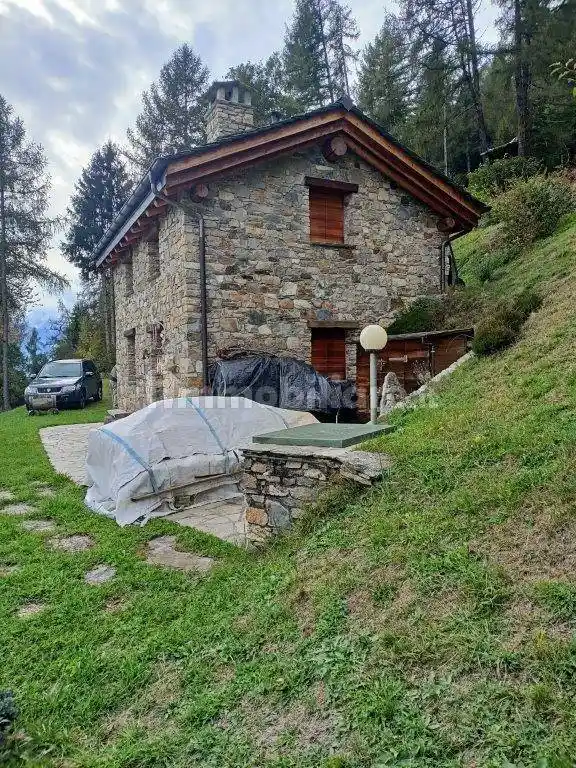 Villa in vendita a Teglio