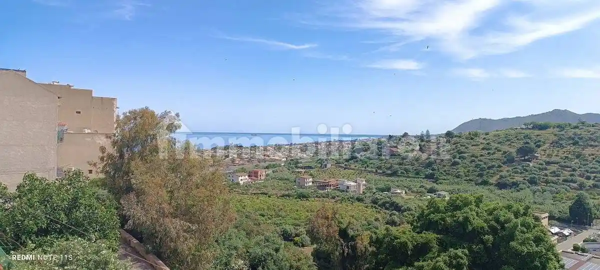 Appartamento in vendita a Campofelice di Roccella