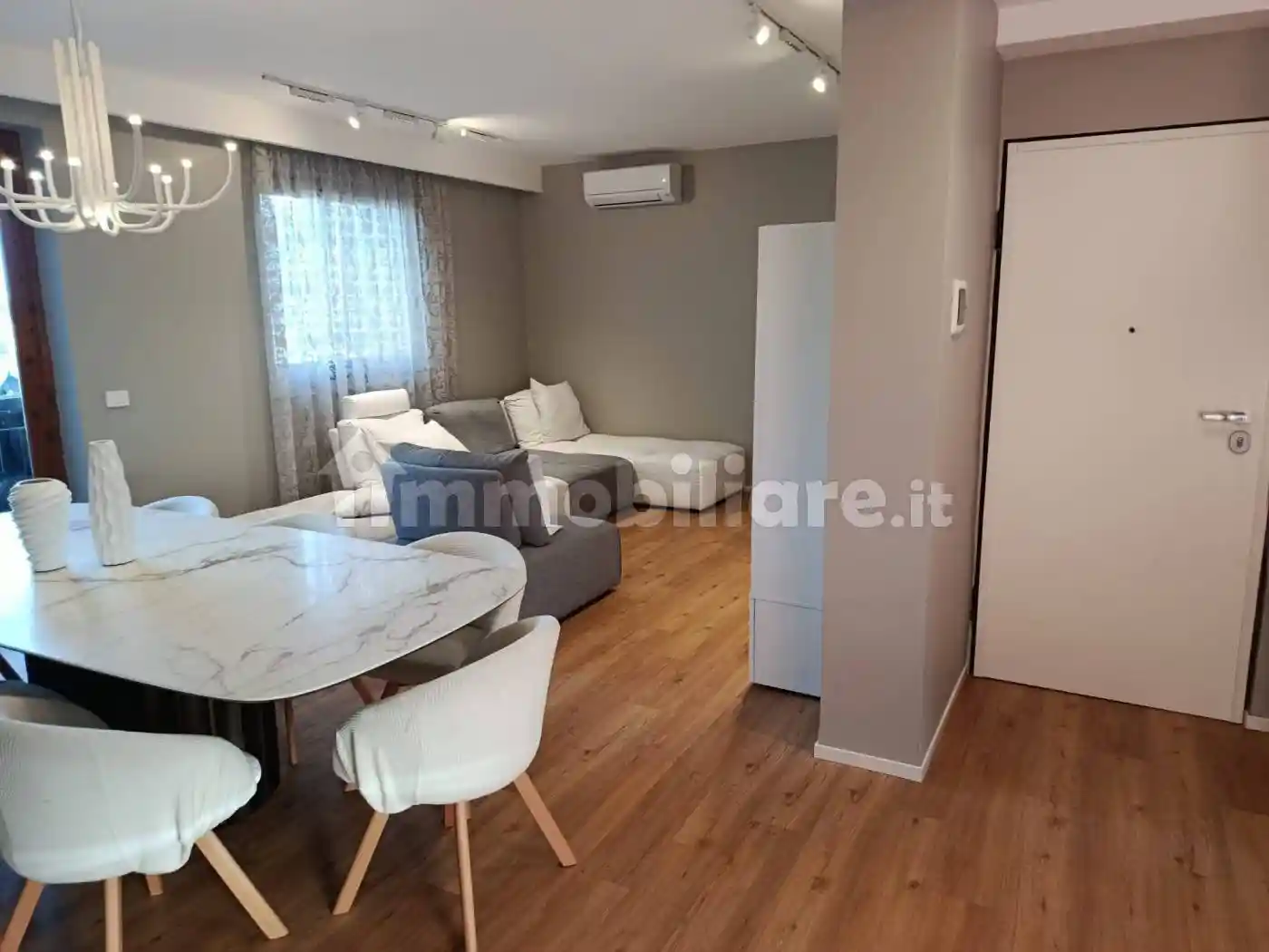 Appartamento in vendita a Acireale