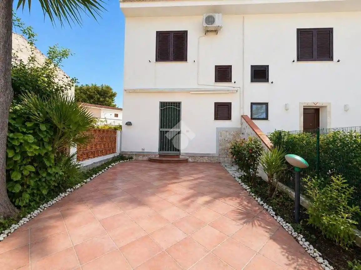 Appartamento in vendita a Furnari