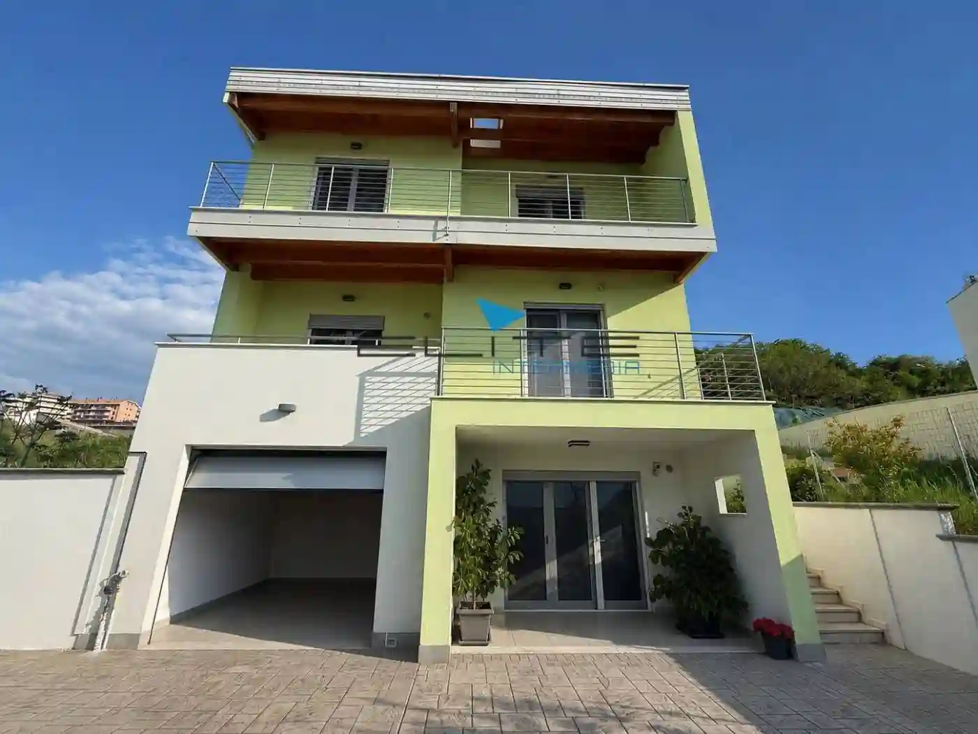 Villa - foto 2