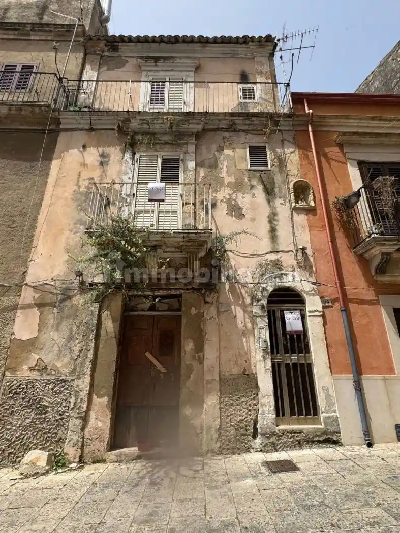 Casa indipendente in vendita a Ragusa