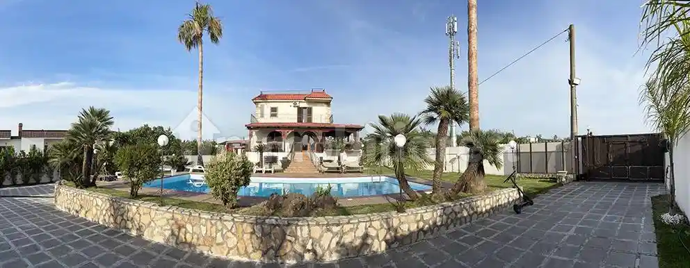 Villa in vendita a Giugliano in Campania
