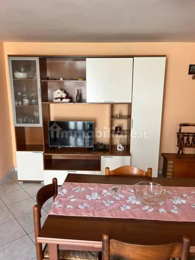 Casa indipendente in affitto a Frisa