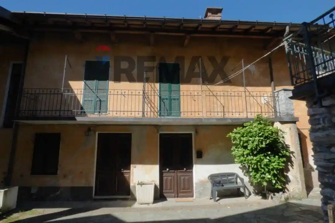 Appartamento in vendita a Cassano Valcuvia