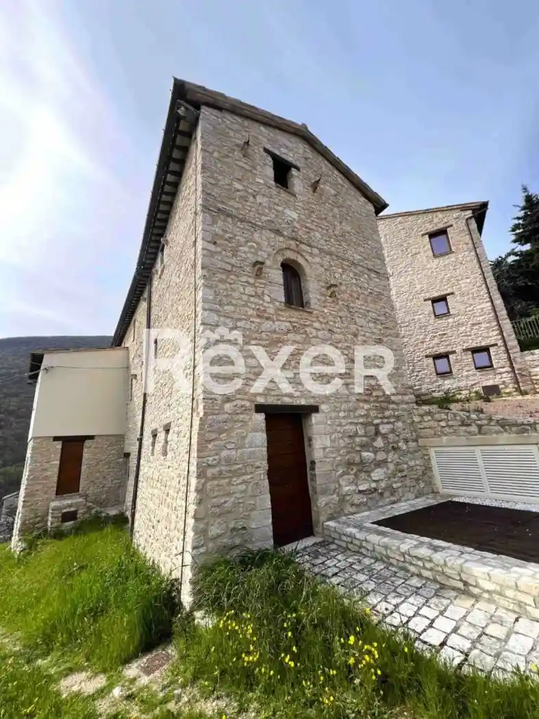 Casa indipendente in vendita a Caldarola