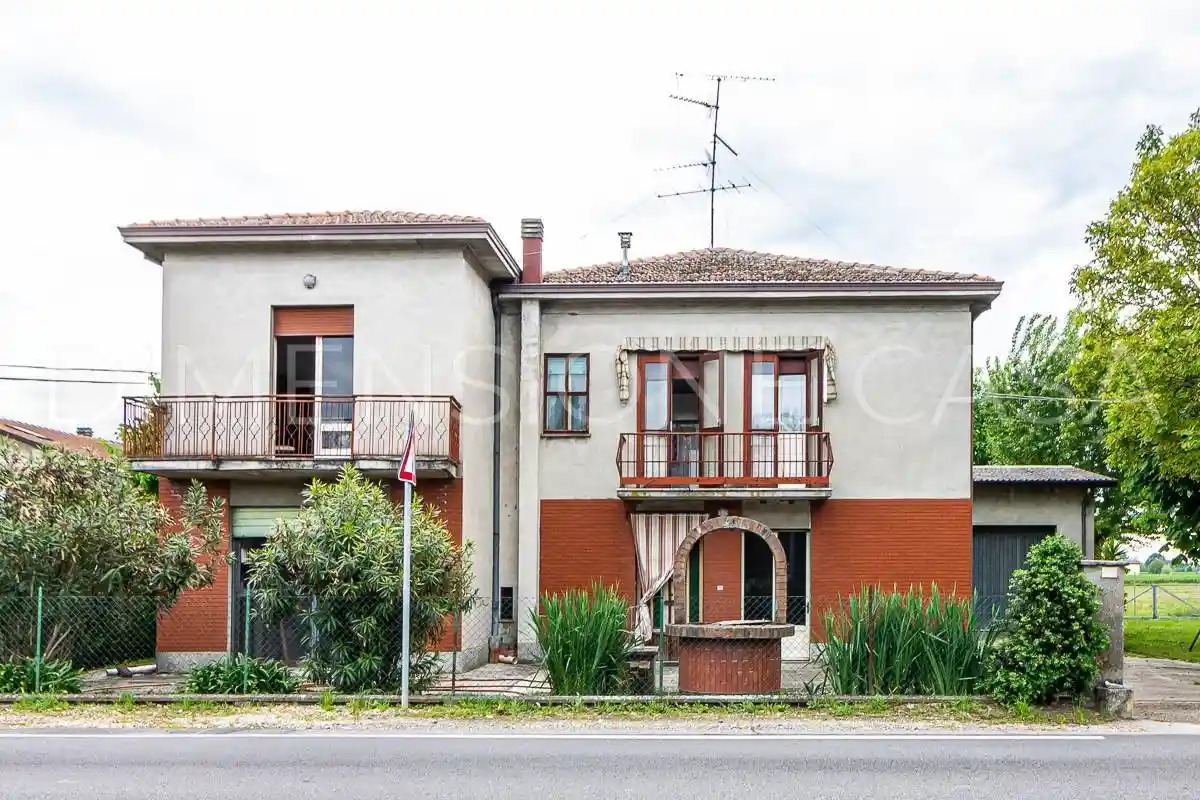 Casa indipendente in vendita a Cavezzo