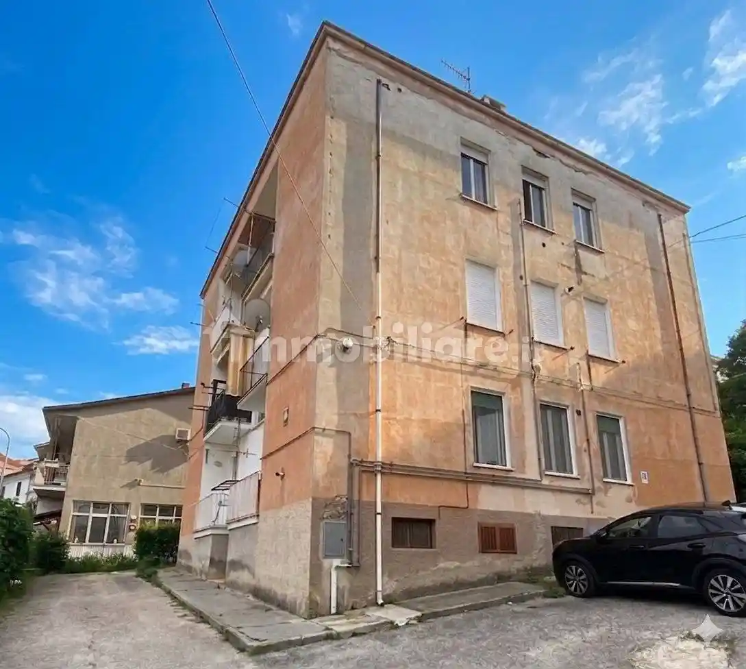 Appartamento in vendita a Loreto Aprutino