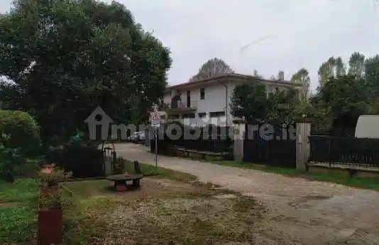Appartamento in vendita a Giavera del Montello