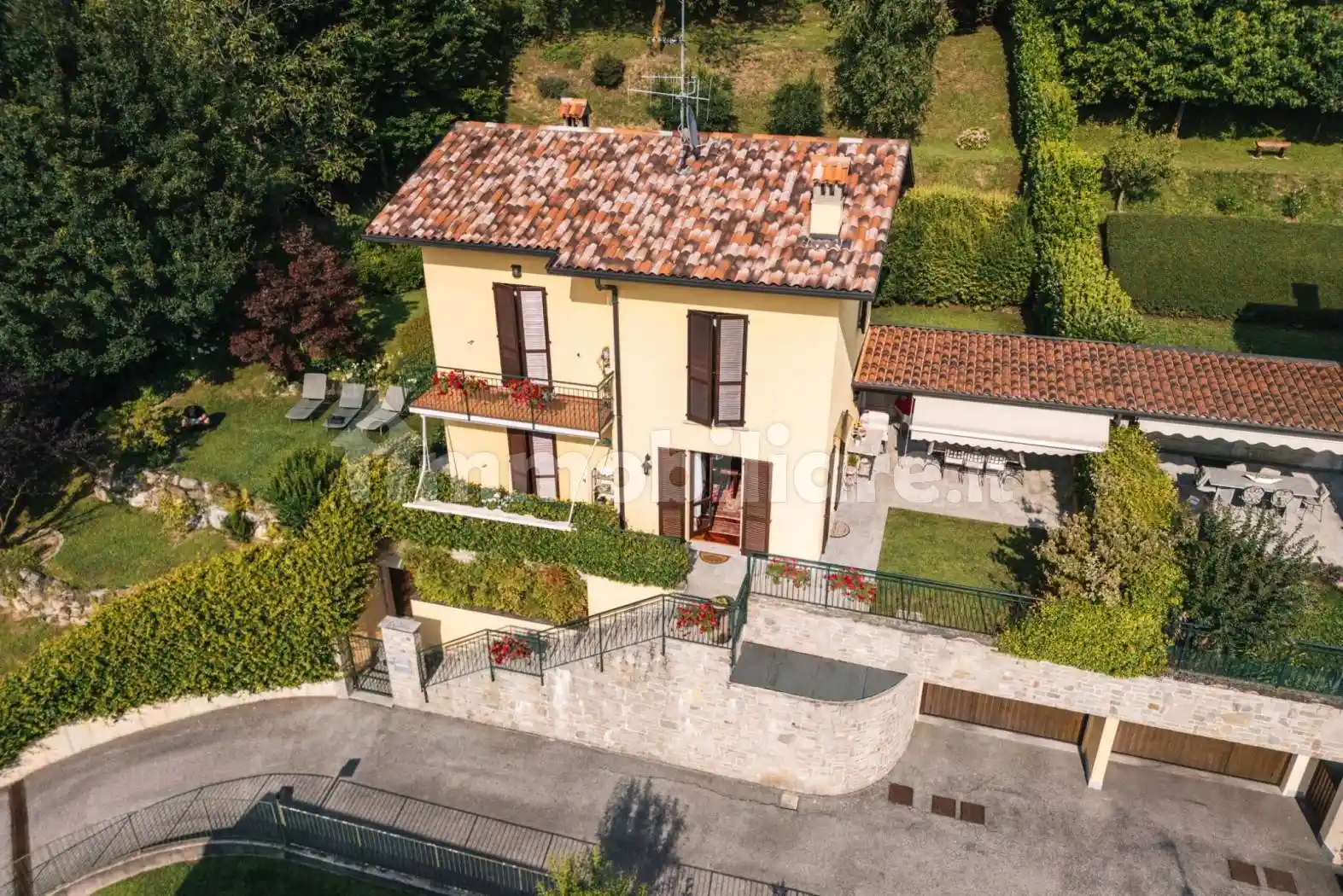 Villa in vendita a Colle Brianza