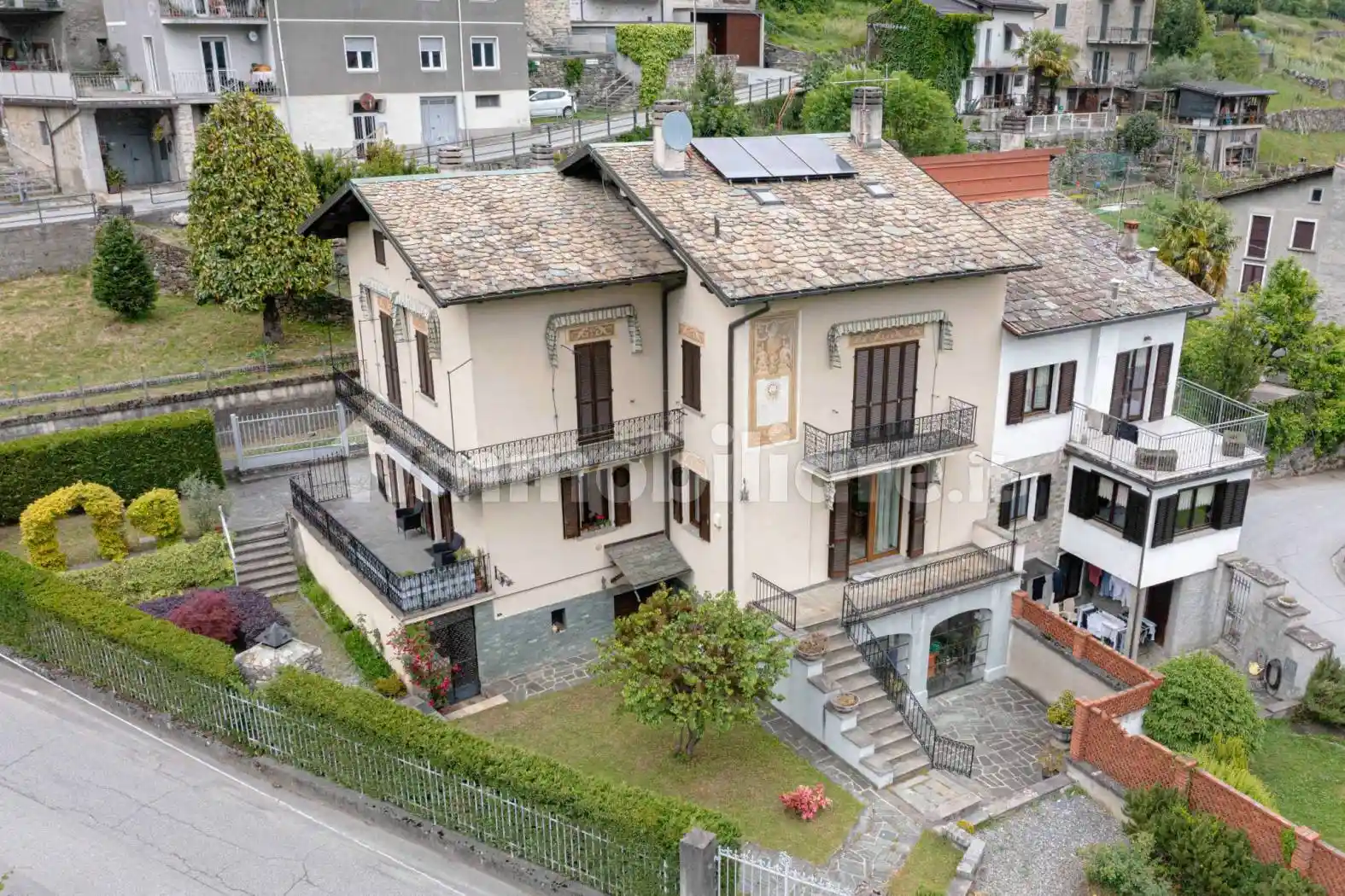 Villa in vendita a Sondrio