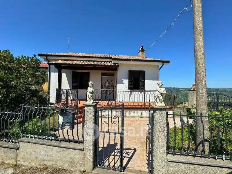 Villa in vendita a Teana