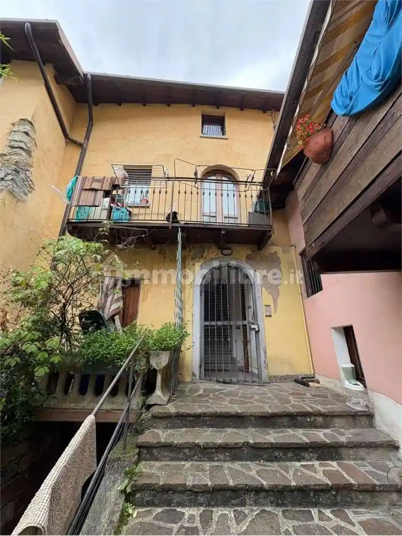 Appartamento in vendita a Endine Gaiano