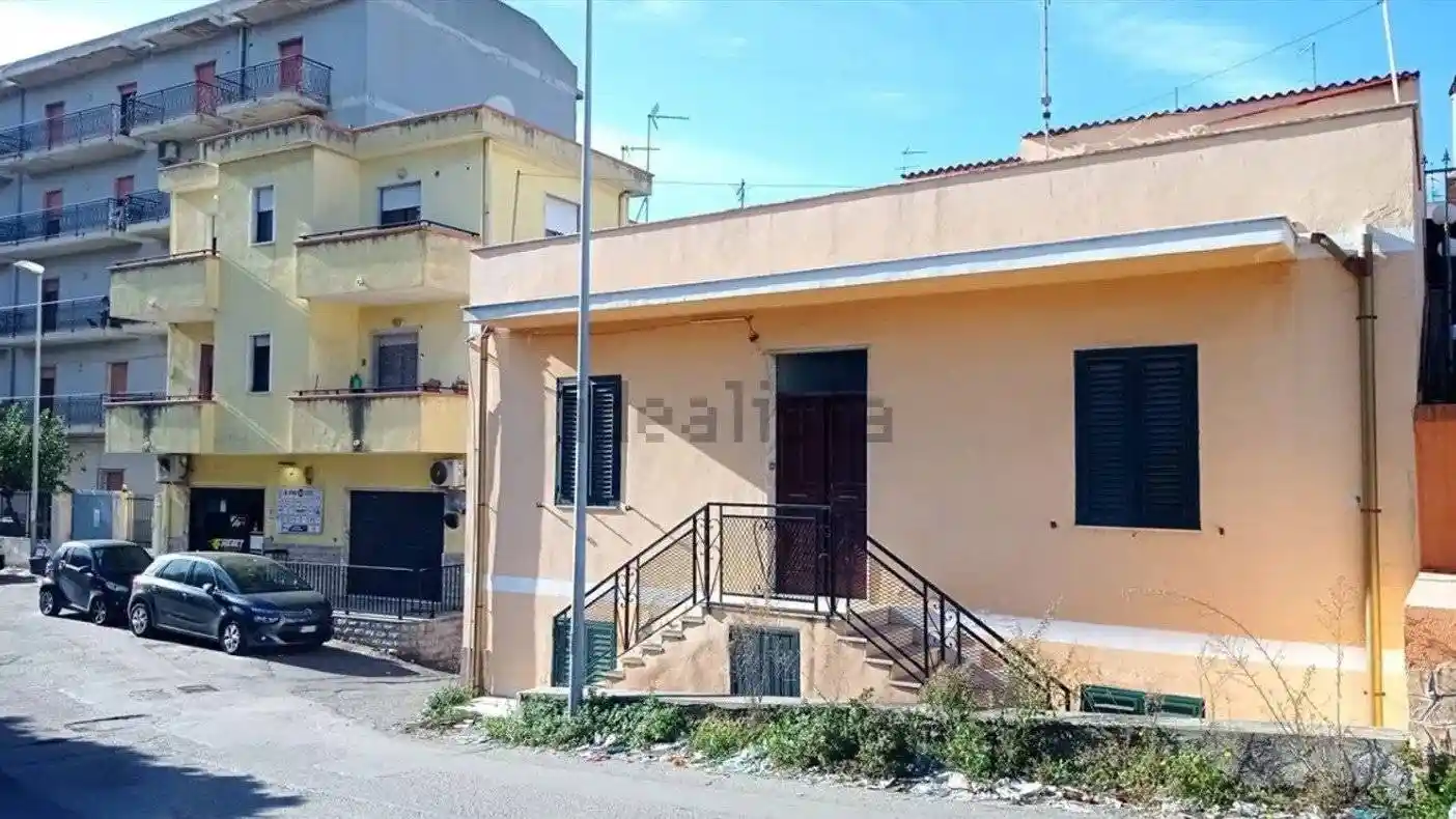 Casa indipendente in vendita a Reggio Calabria