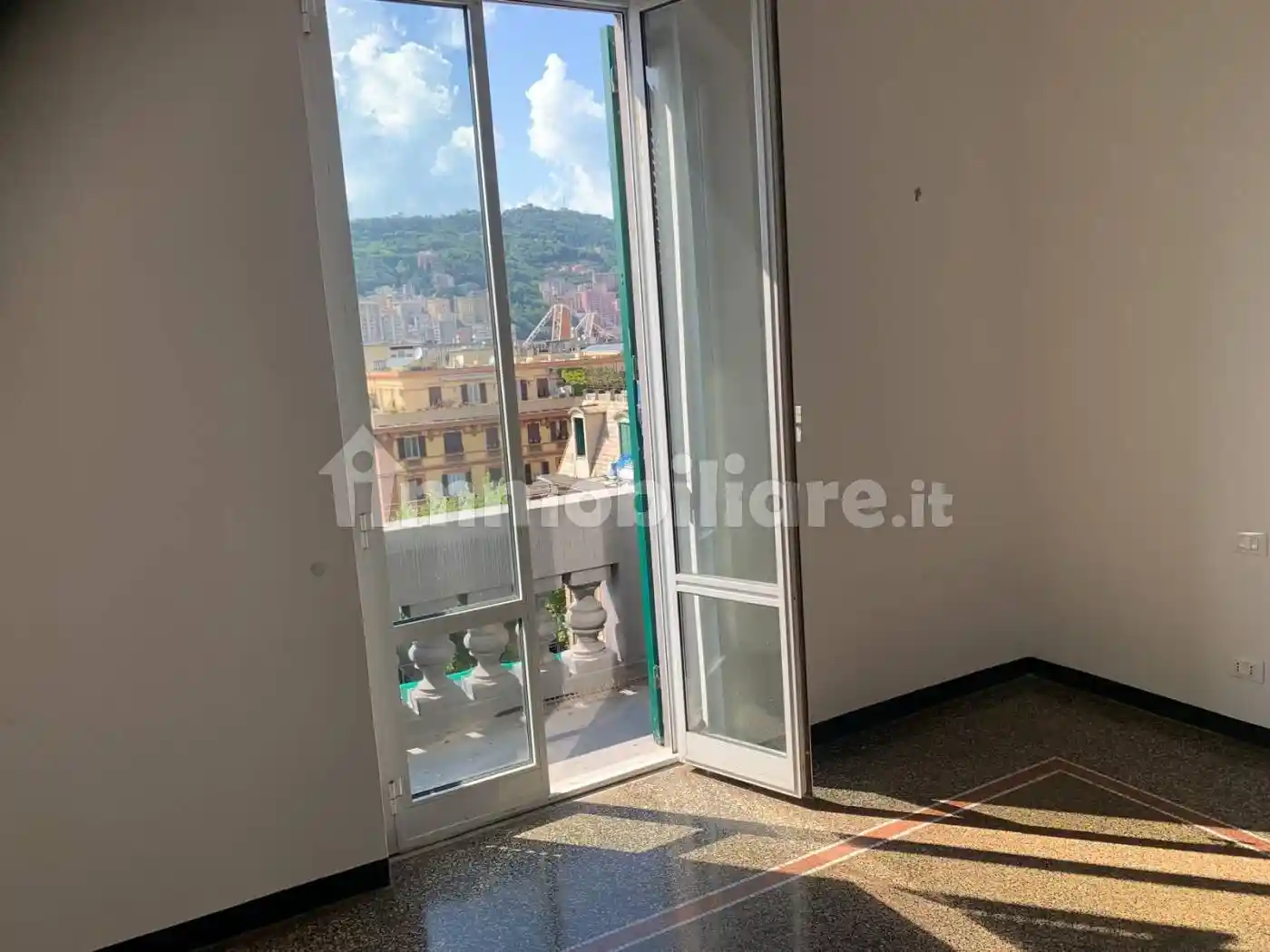 Appartamento in vendita a Genova