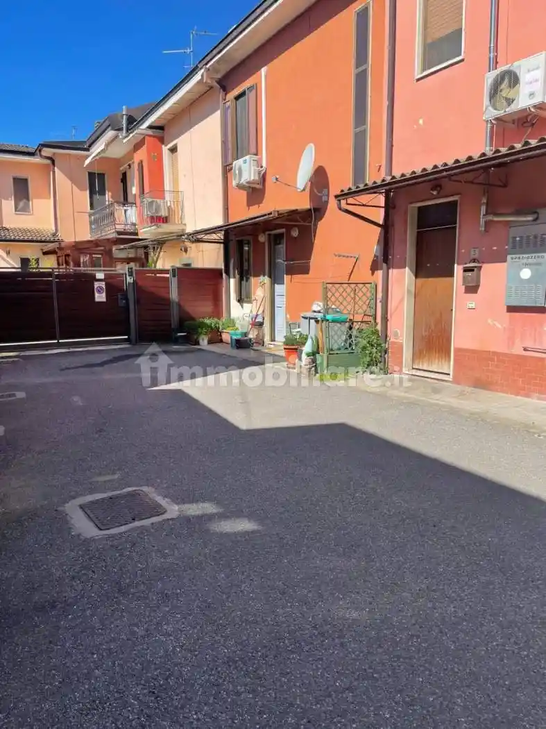 Casa indipendente in vendita a Borgo San Giovanni