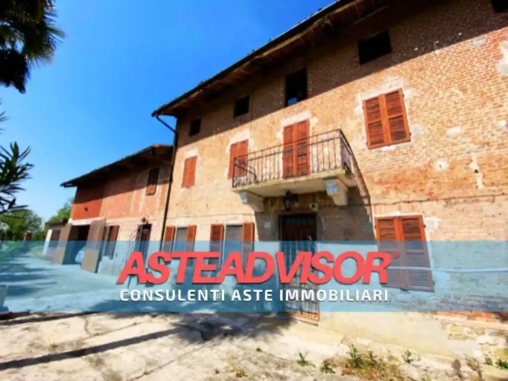 Casa indipendente in vendita a Roatto