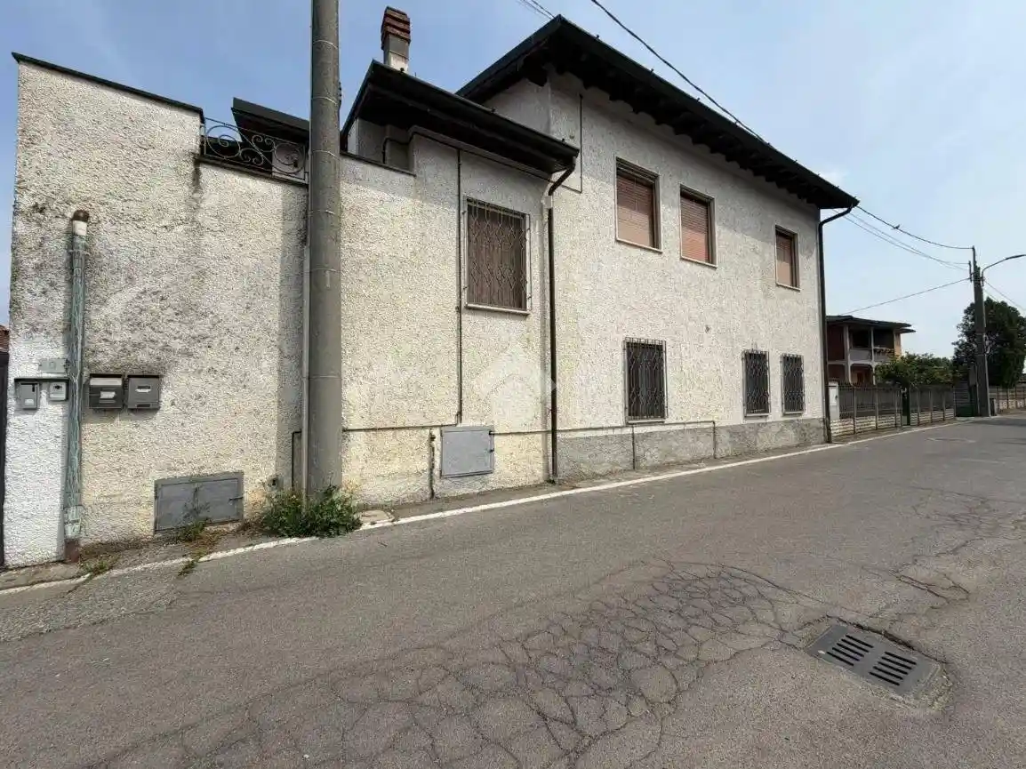 Rustico - Casale in vendita a Capralba