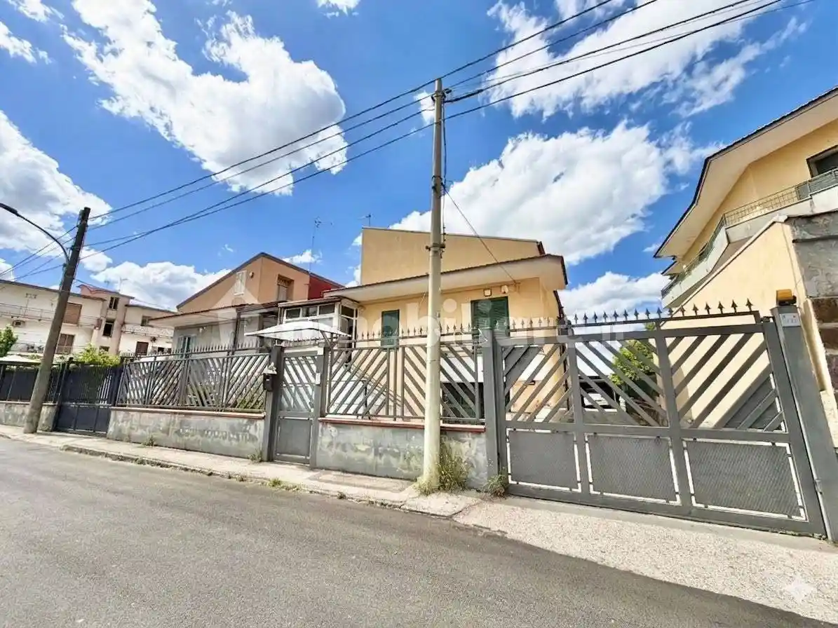 Villa in vendita a Acerra