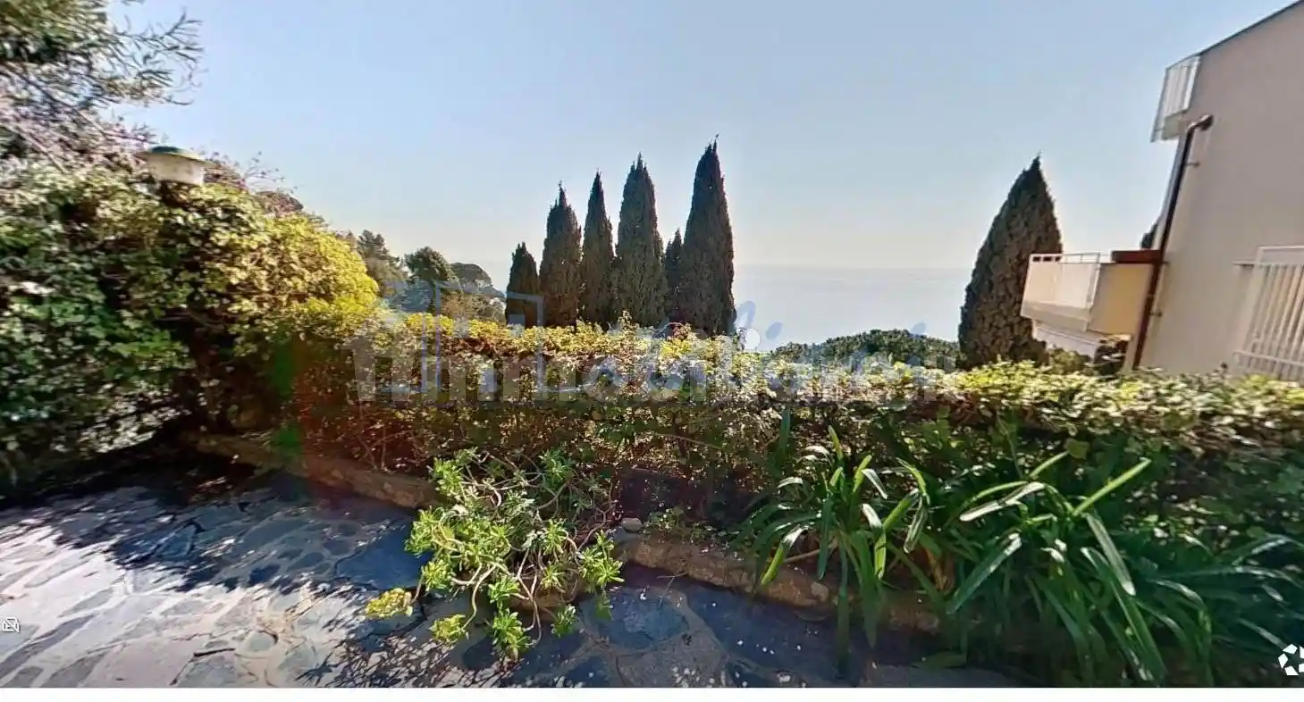 Appartamento in affitto a Varazze