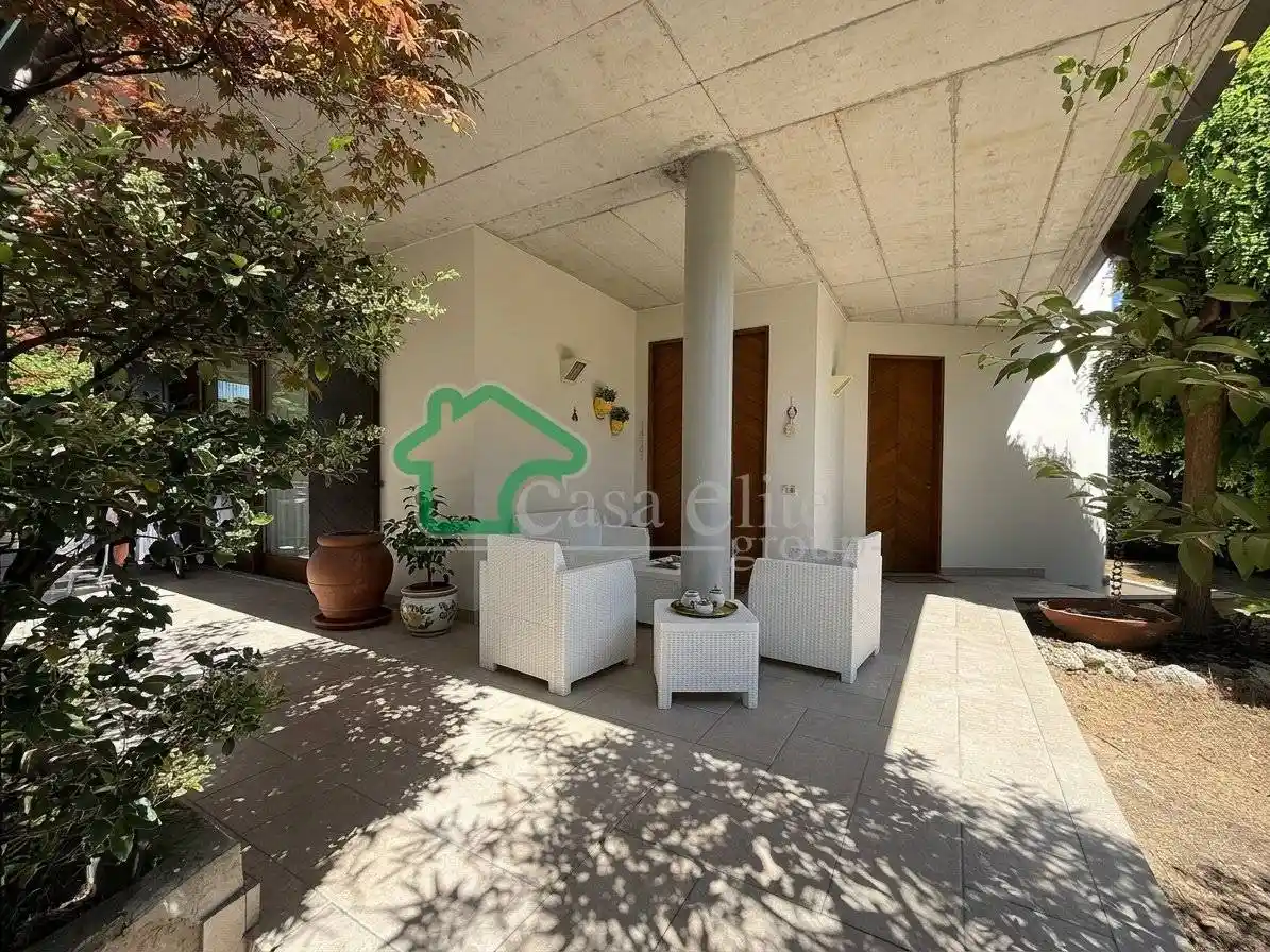 Villa in vendita a Lodi