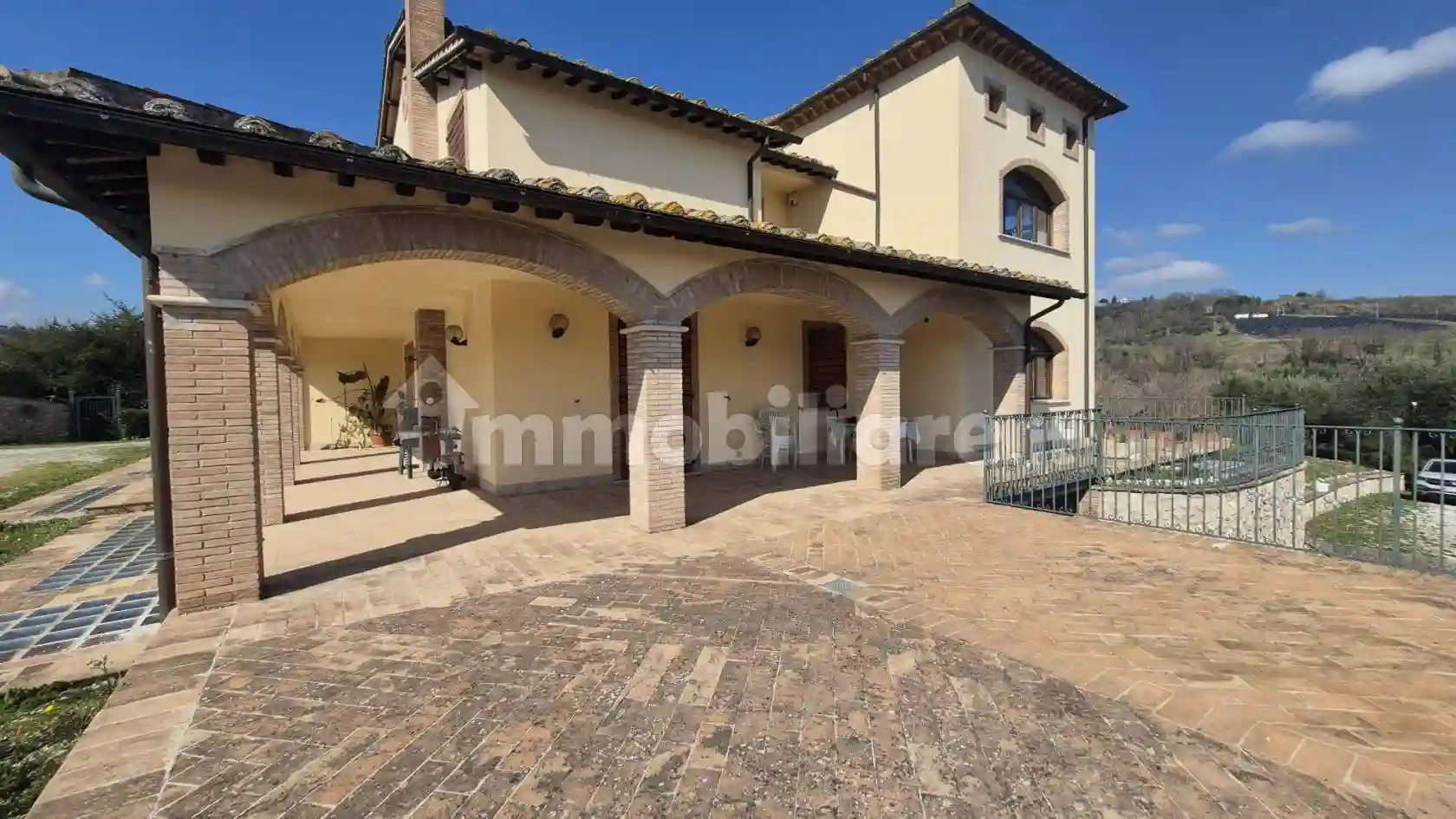 Villa - foto 2