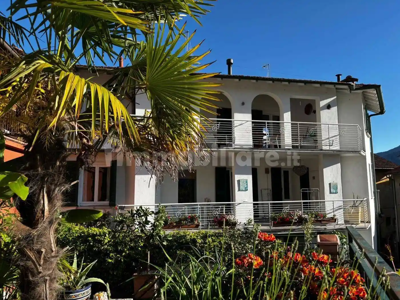 Palazzo - Edificio in vendita a Oliveto Lario