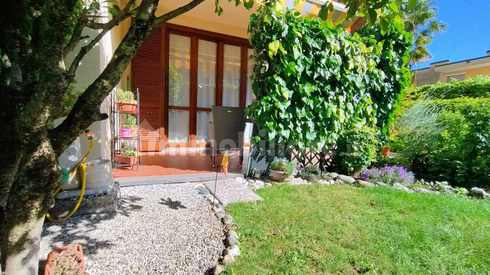 Appartamento in vendita a Alzate Brianza