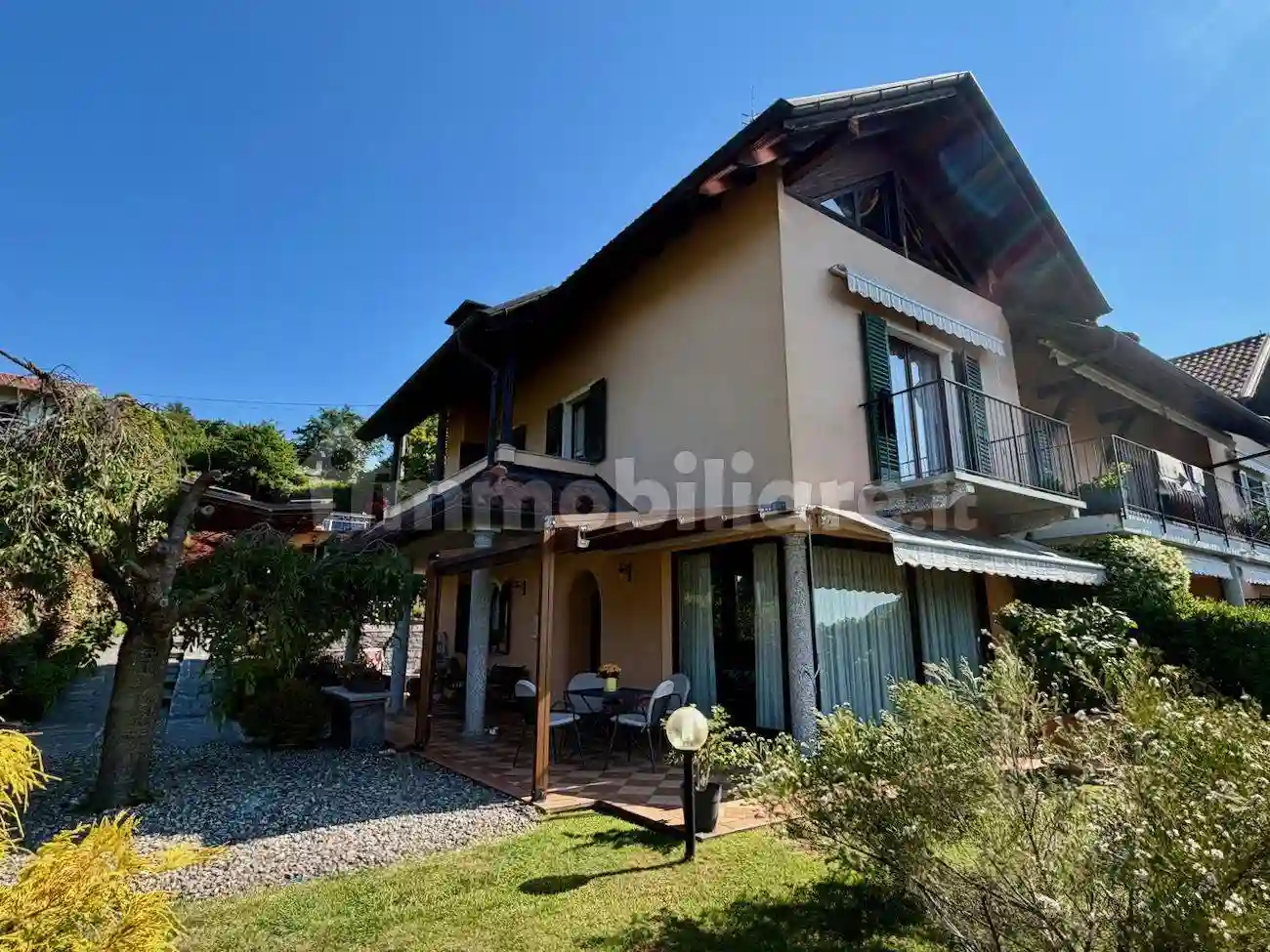 Villa - foto 2