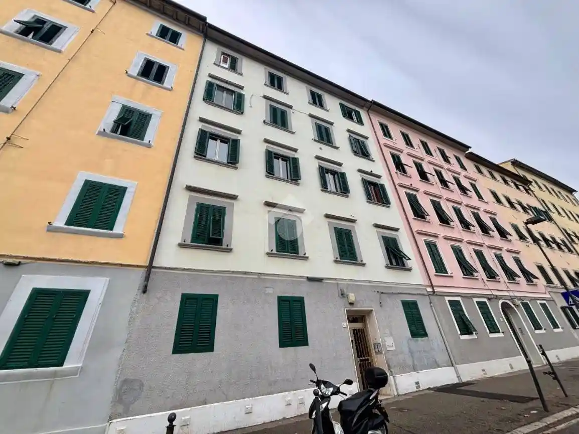 Appartamento in vendita a Livorno