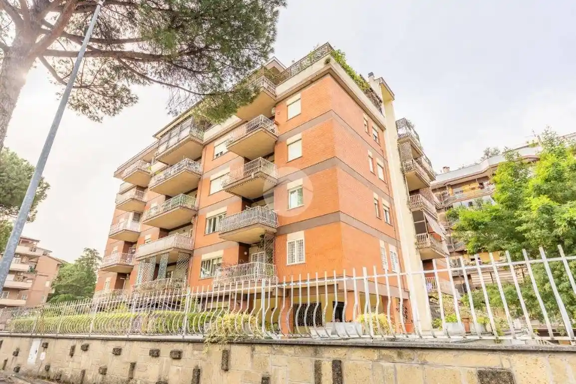 Appartamento in vendita a Guidonia Montecelio