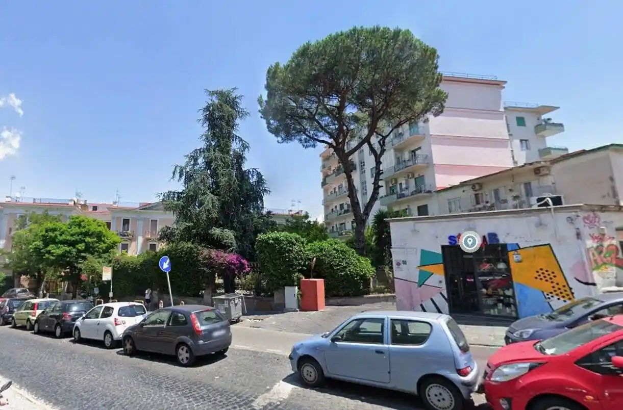 Appartamento in vendita a Napoli