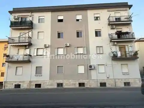 Appartamento in vendita a Paola