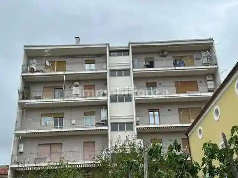 Appartamento in vendita a Paola
