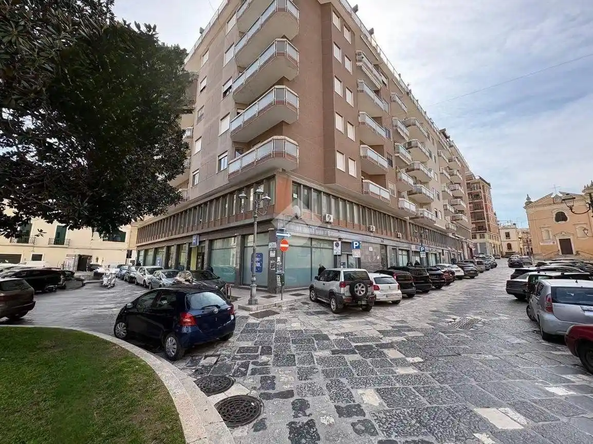 Appartamento in affitto a Brindisi