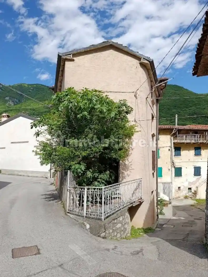 Casa indipendente in vendita a Solagna