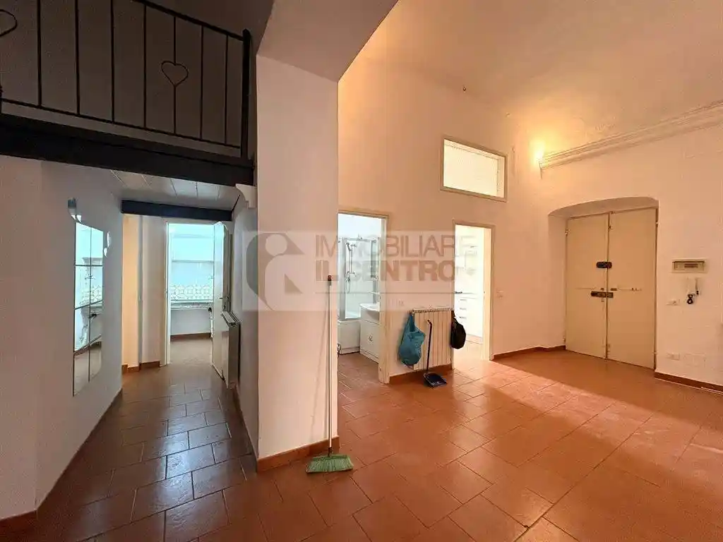 Appartamento in vendita a Sarzana