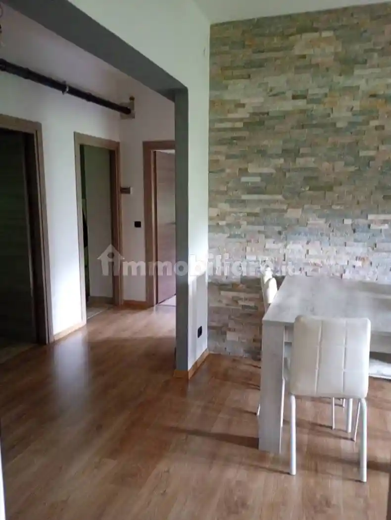 Appartamento in vendita a Castelnovo Ne' Monti