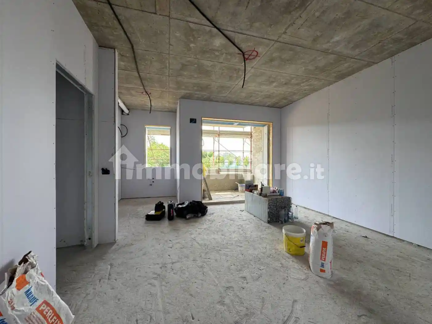 Appartamento in vendita a Caronno Pertusella