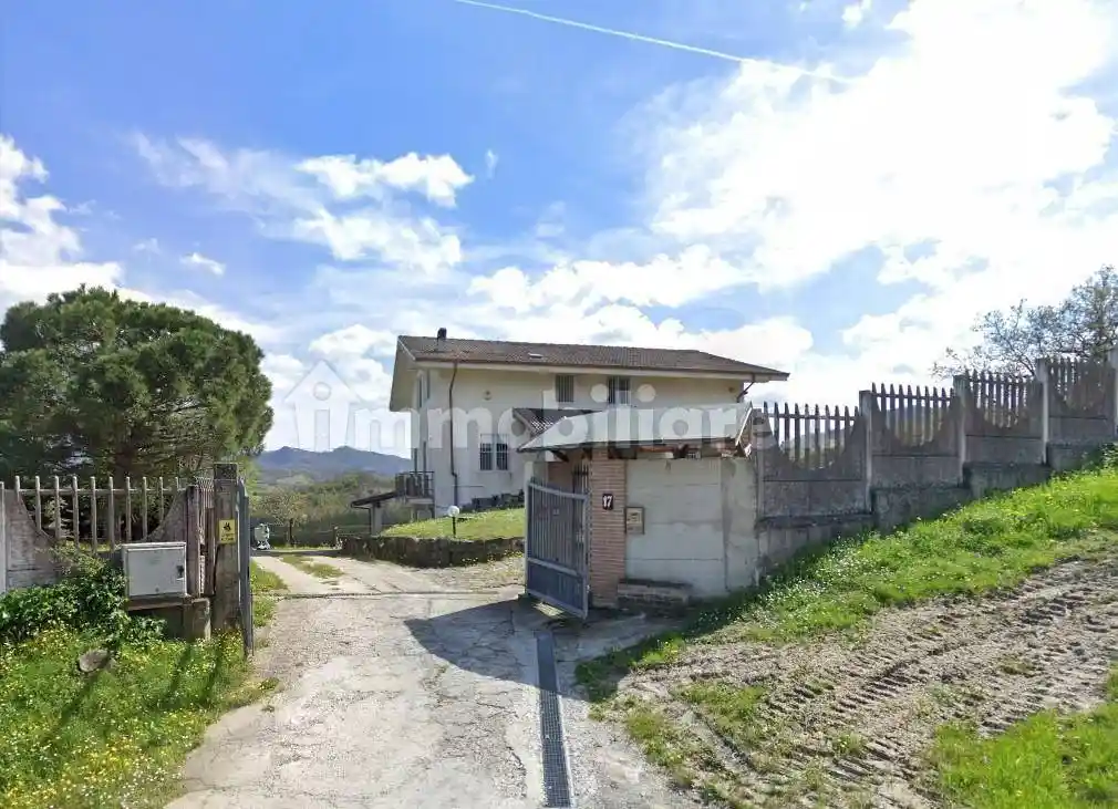 Appartamento in vendita a Avolasca