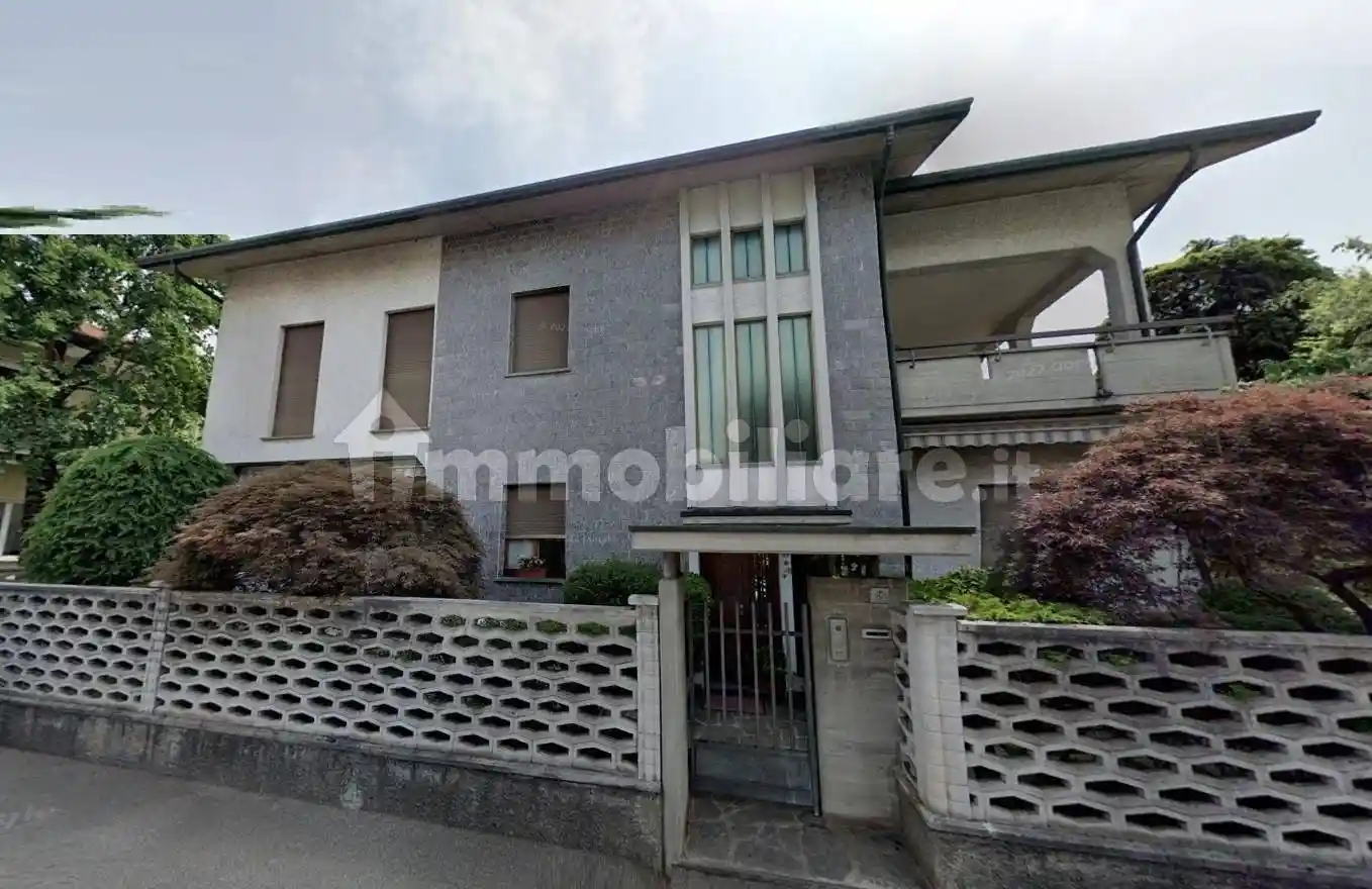 Appartamento in vendita a Limbiate