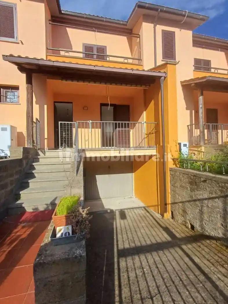 Villetta a schiera in vendita a Tuscania
