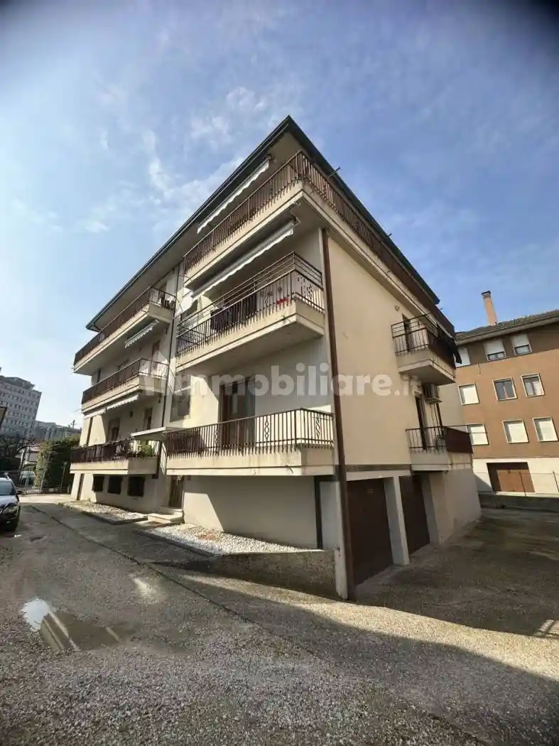 Appartamento in affitto a Padova