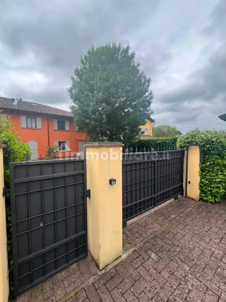 Villetta a schiera in affitto a Modena