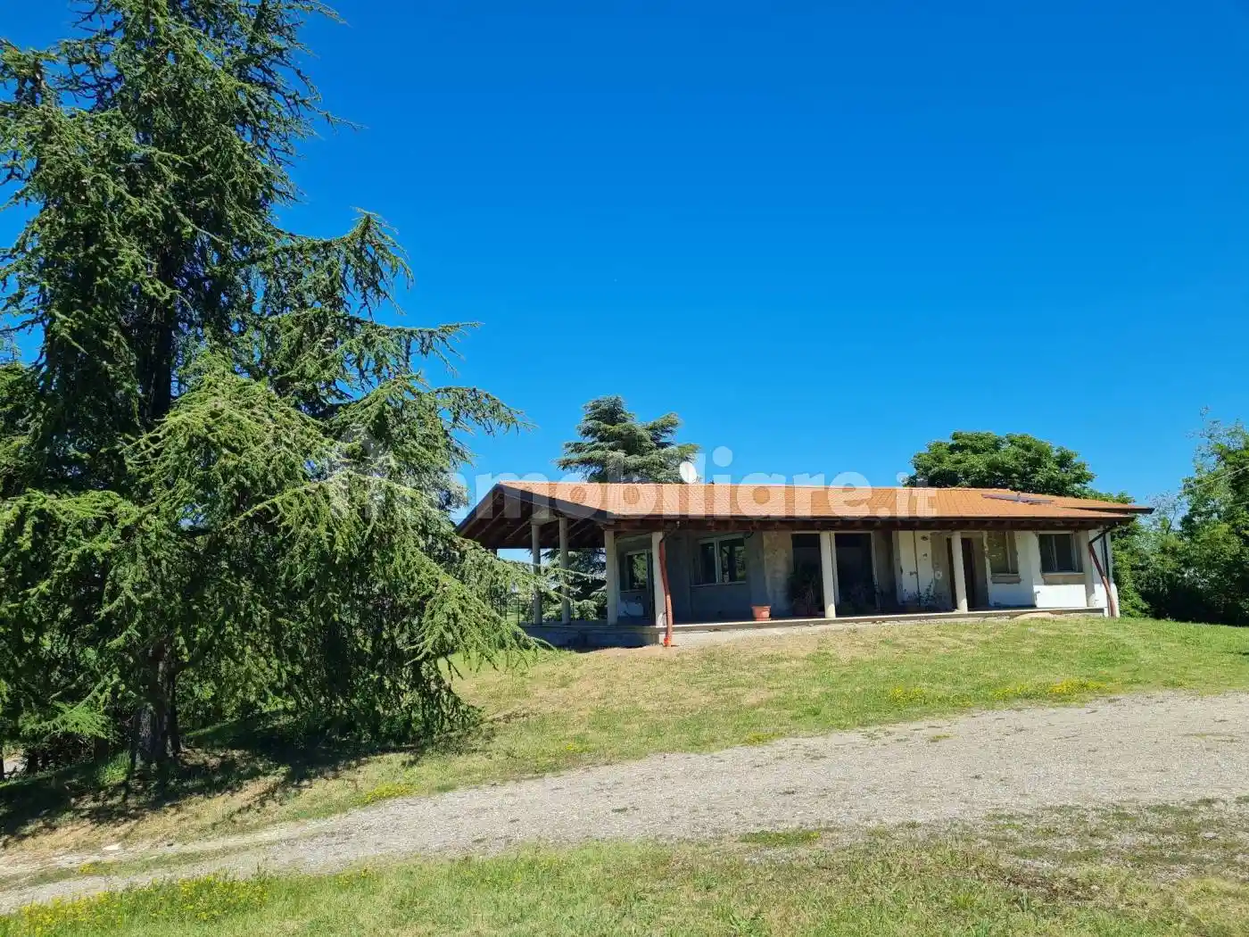 Villa in vendita a Santa Maria della Versa