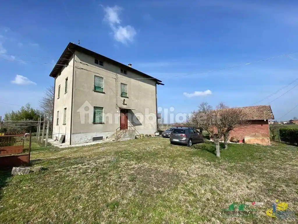 Villa in vendita a Noceto