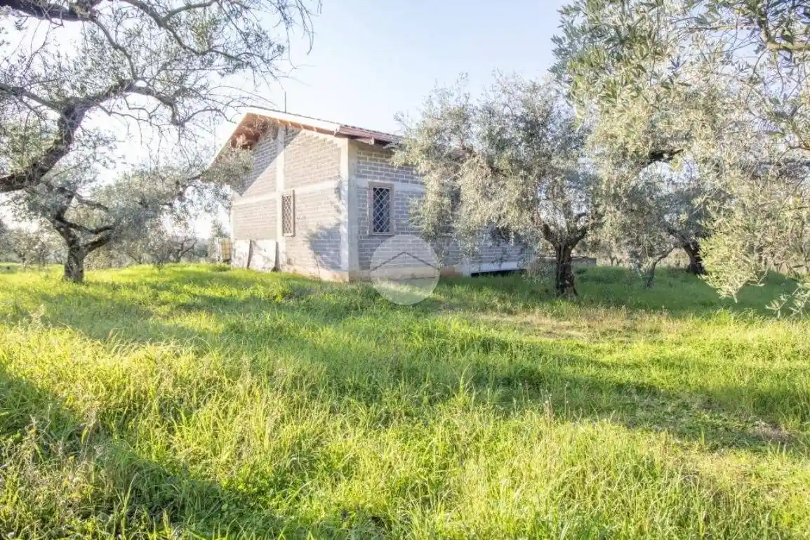 Rustico - Casale in vendita a Marcellina